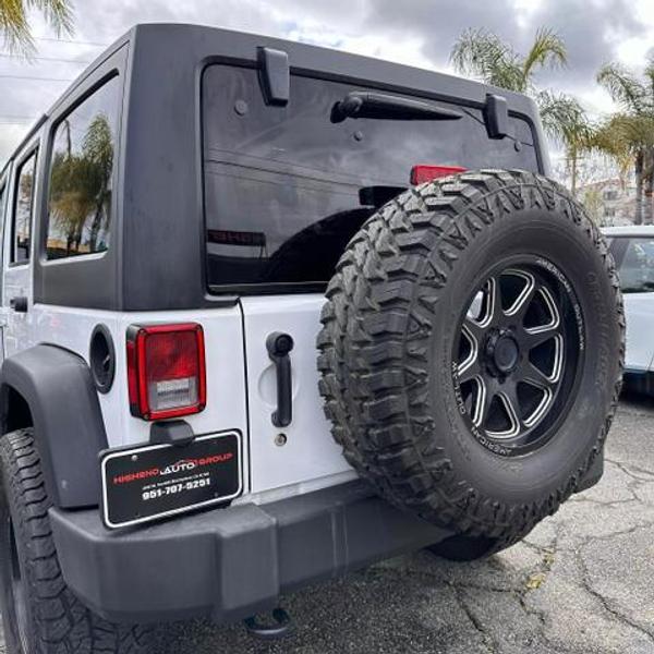 Jeep Wrangler Unlimited 2018 price $19,995
