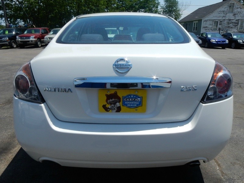 Nissan Altima 2010 price $5,800