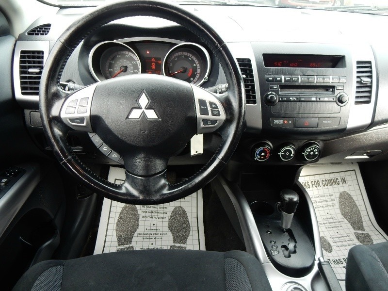 Mitsubishi Outlander 2007 price 