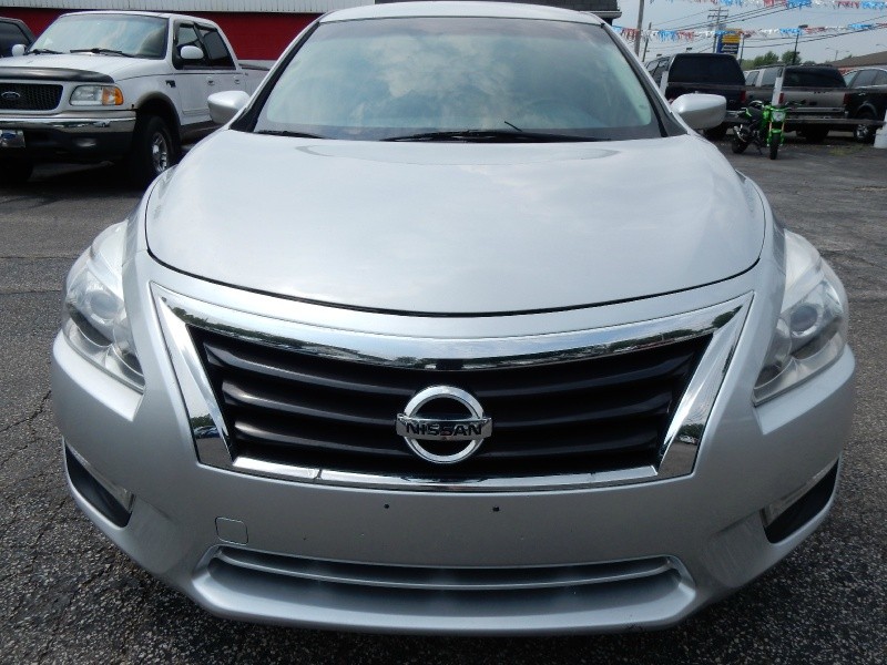 Nissan Altima 2013 price 