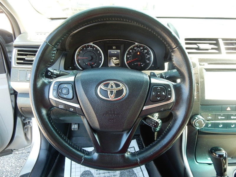 Toyota Camry 2016 price 