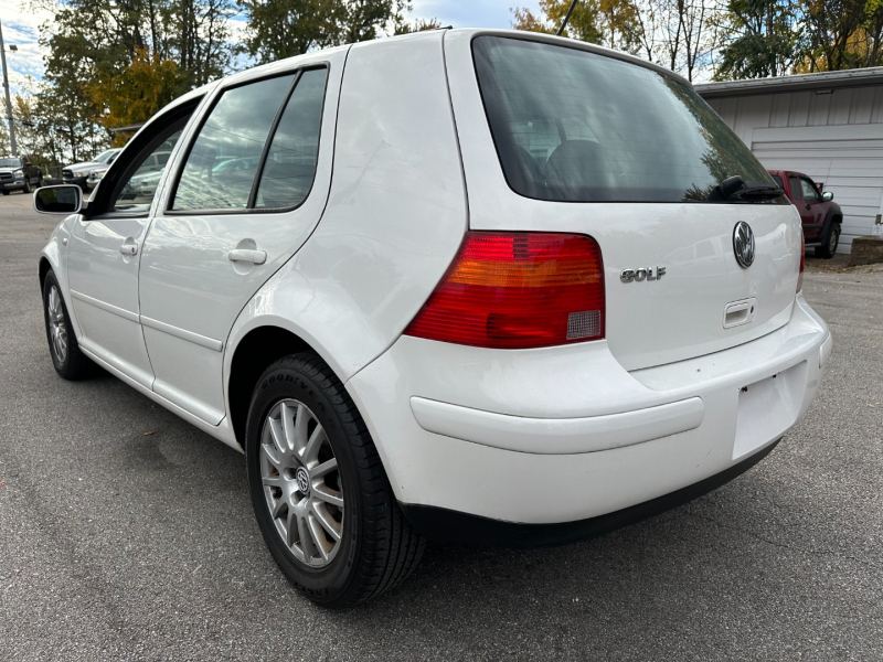 Volkswagen Golf 2005 price $3,900