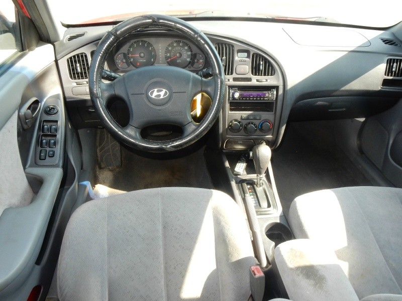 Hyundai Elantra 2004 price $1,695