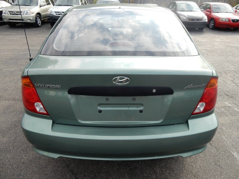 Hyundai Accent 2003 price $1,795