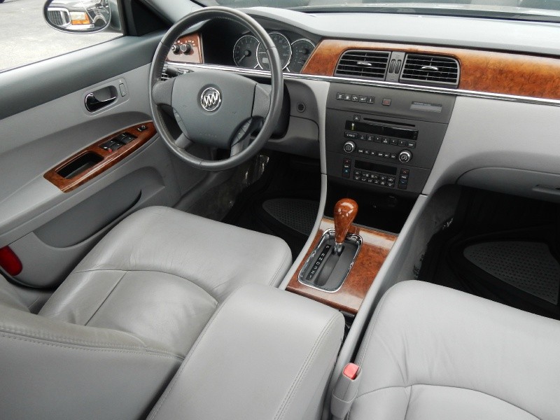 Buick LaCrosse 2005 price $2,995