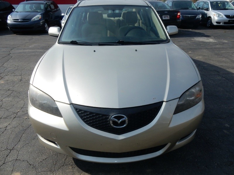 Mazda Mazda3 2005 price $2,995