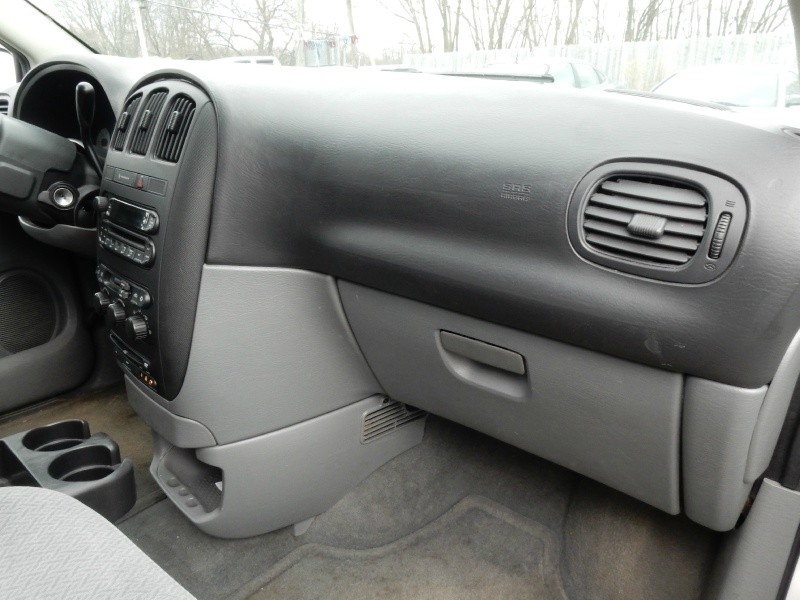 Dodge Grand Caravan 2006 price $3,995