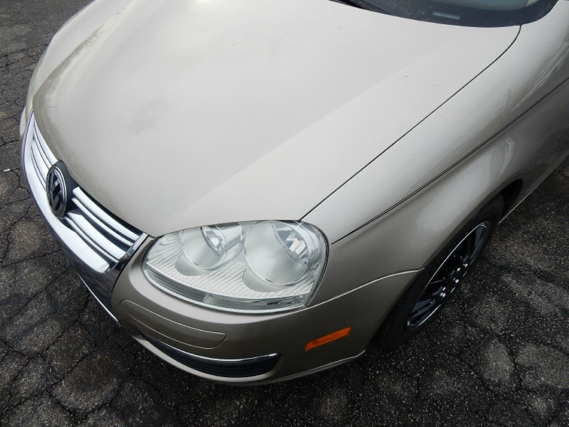 Volkswagen Jetta Sedan 2006 price $2,895