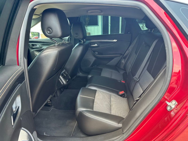 Chevrolet Impala 2018 price $15,900