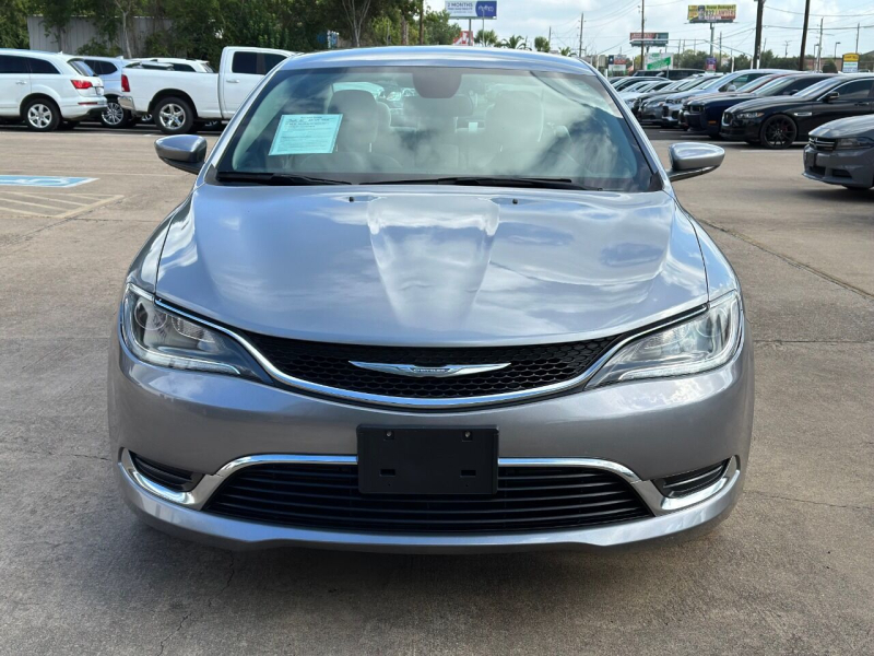 Chrysler 200 2016 price $14,400