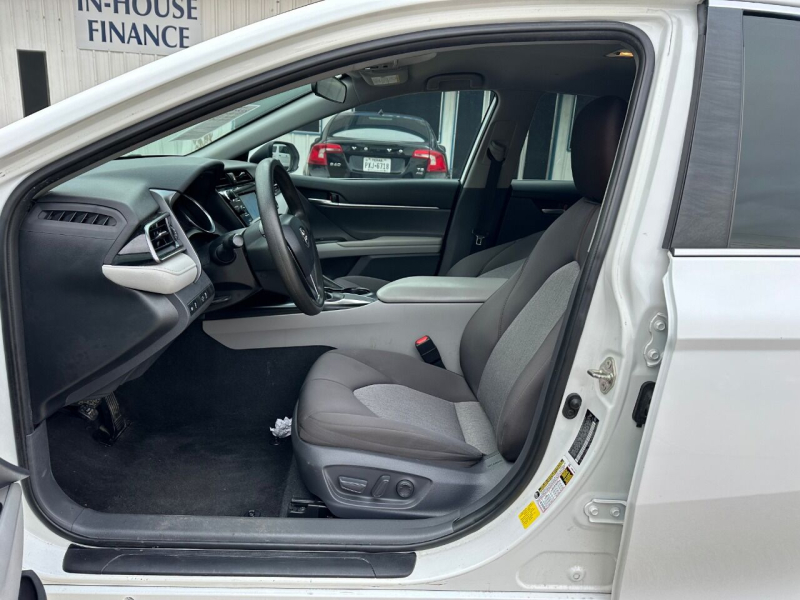 Toyota Camry 2019 price $19,500