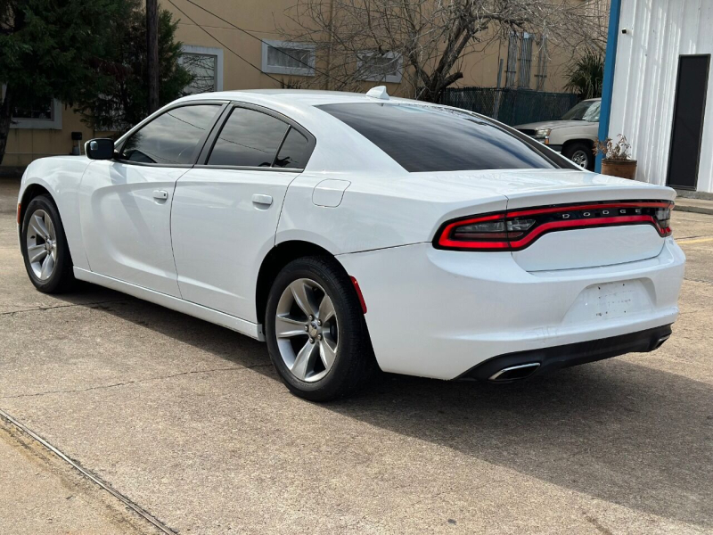 Dodge Charger 2016 price $15,500