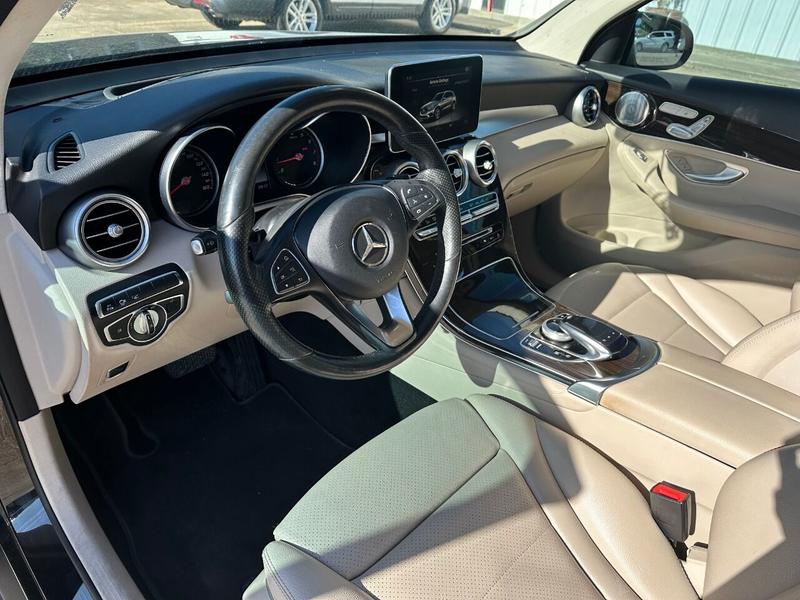 Mercedes-Benz GLC 2018 price $21,000