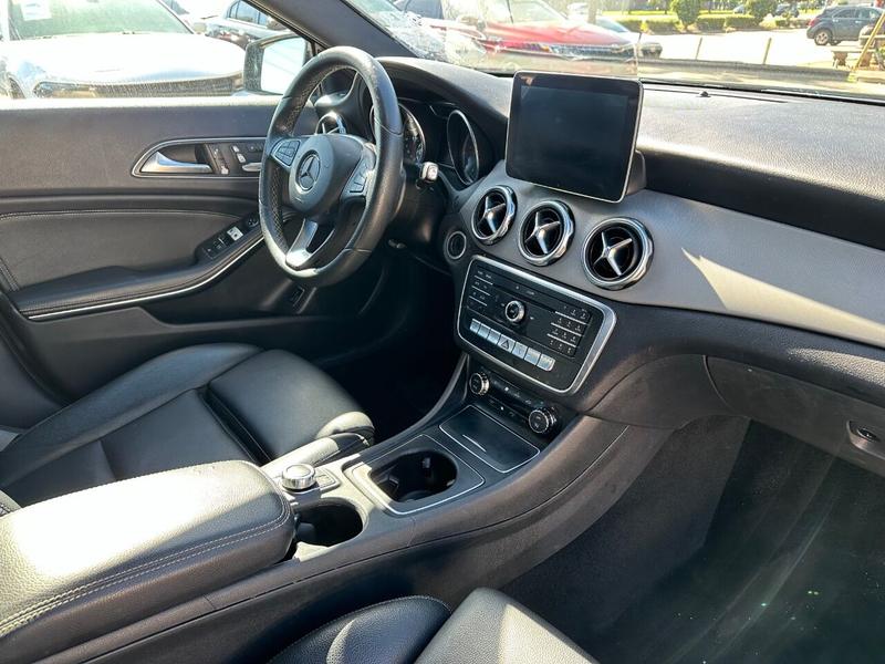 Mercedes-Benz GLA 2018 price $21,000