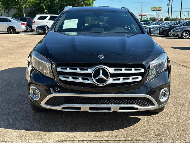 Mercedes-Benz GLA 2018 price $21,000