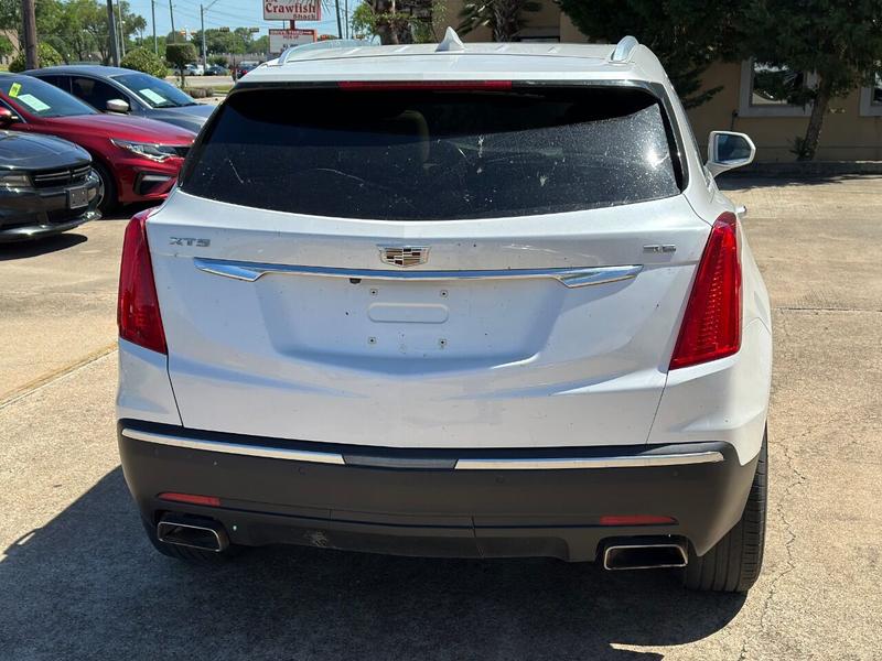 Cadillac XT5 2018 price $23,000