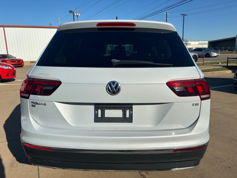 Volkswagen Tiguan 2018 price $16,595