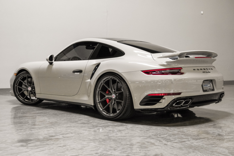 Porsche 911 2019 price $176,989