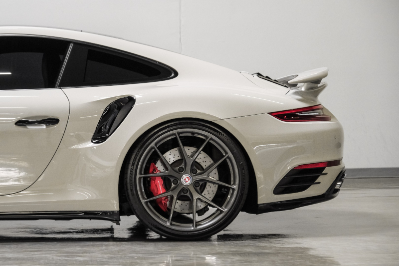 Porsche 911 2019 price $174,989