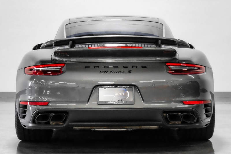 Porsche 911 2017 price $159,989
