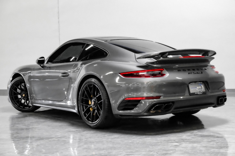 Porsche 911 2017 price $159,989