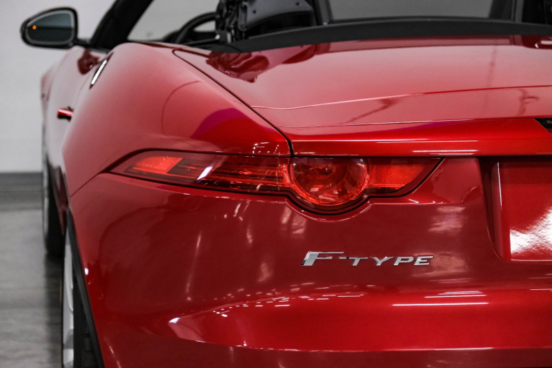 Jaguar F-TYPE 2017 price $58,989