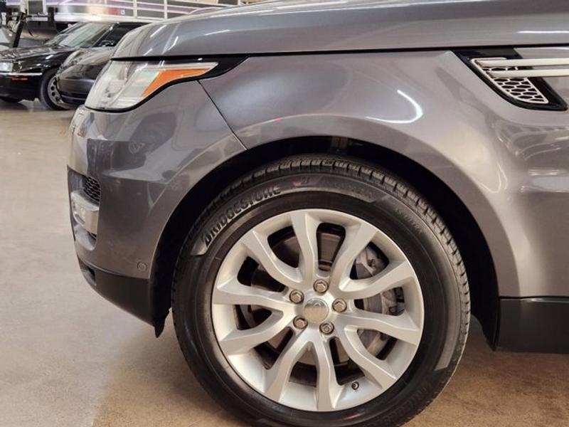 Land Rover Range Rover Sport 2014 price $20,990