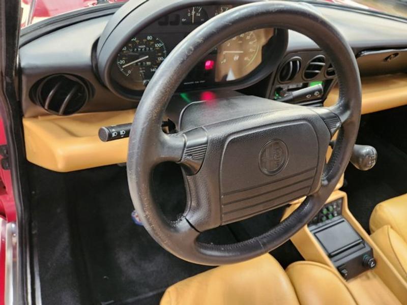 Alfa Romeo Spider 1991 price $29,990