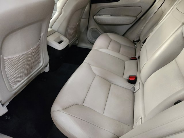 Volvo XC60 2018 price $21,990