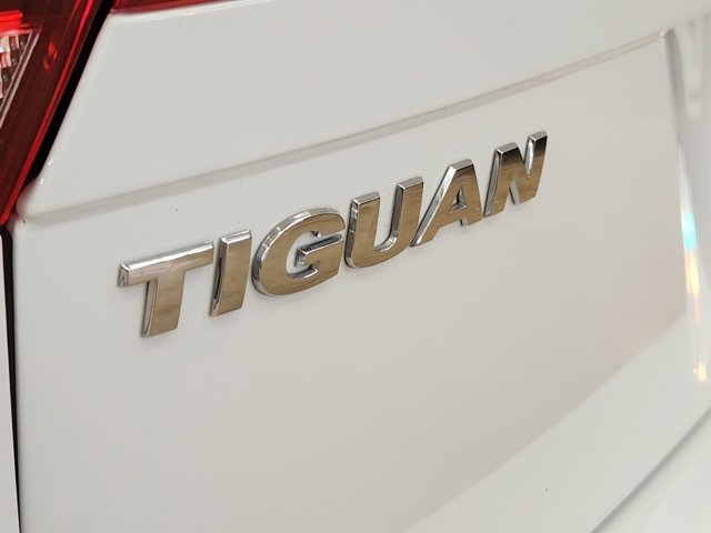 Volkswagen Tiguan 2021 price $20,990