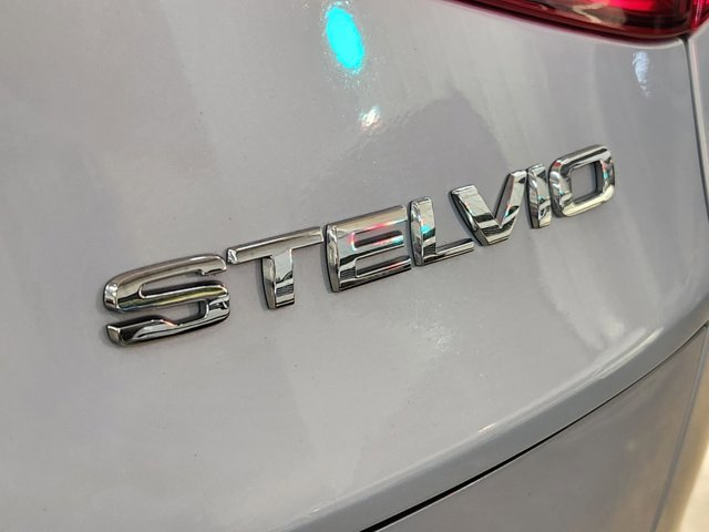 Alfa Romeo Stelvio 2022 price $27,690