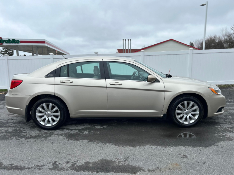 Chrysler 200 2014 price $7,500