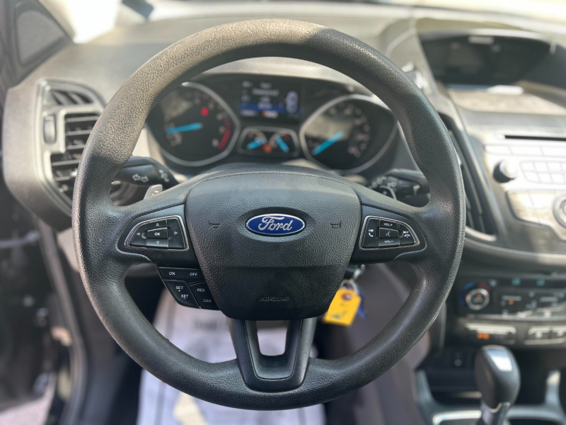 Ford Escape 2017 price $8,900