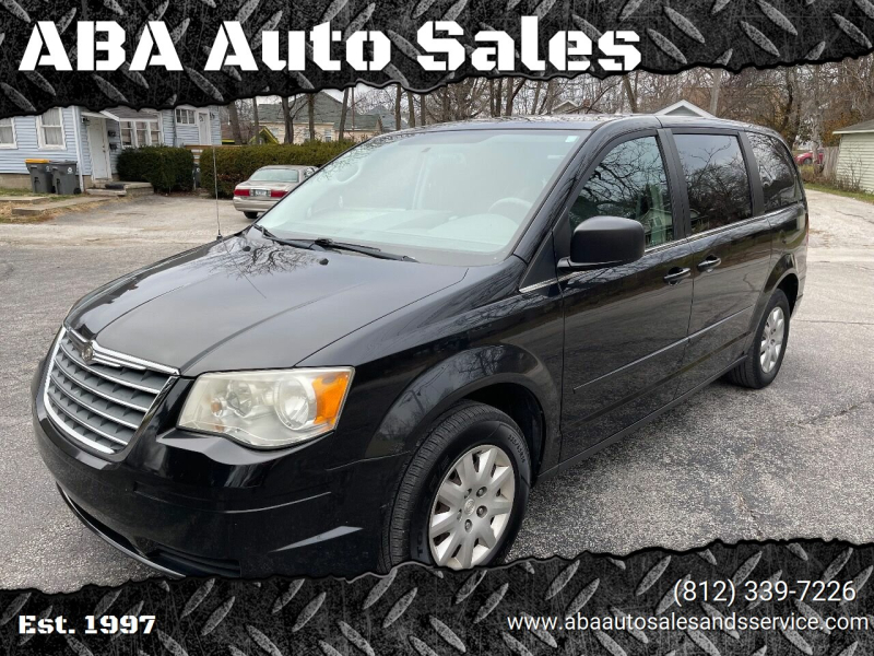 Chrysler Town and Country 2010 price $5,200