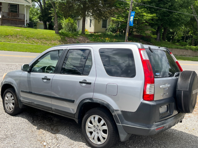 Honda CR-V 2005 price $4,995