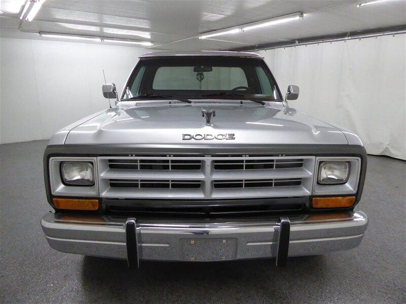 Dodge RAM 150 1988 price $13,000