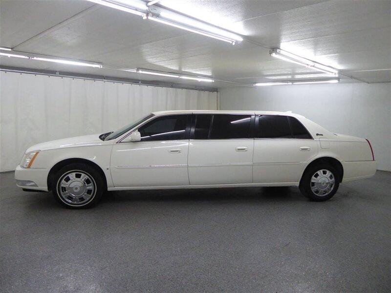 Cadillac DTS 2009 price $13,000