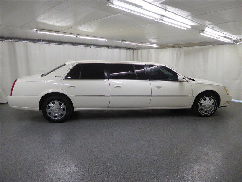 Cadillac DTS 2009 price $14,000