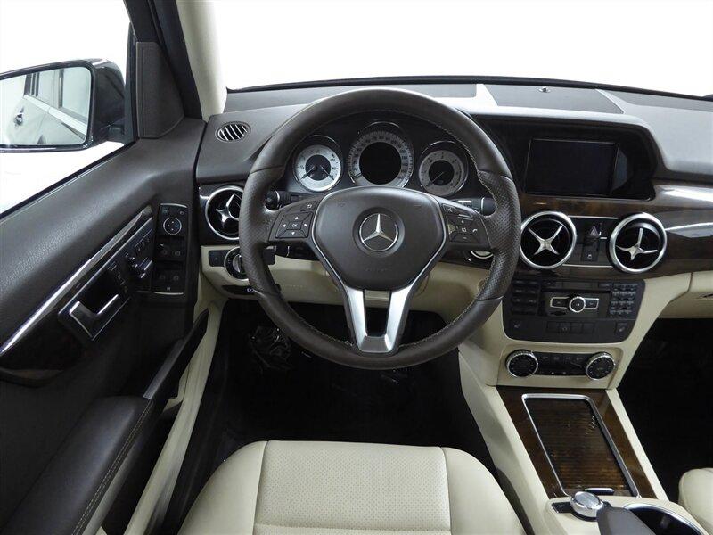 Mercedes-Benz GLK 2015 price $14,000