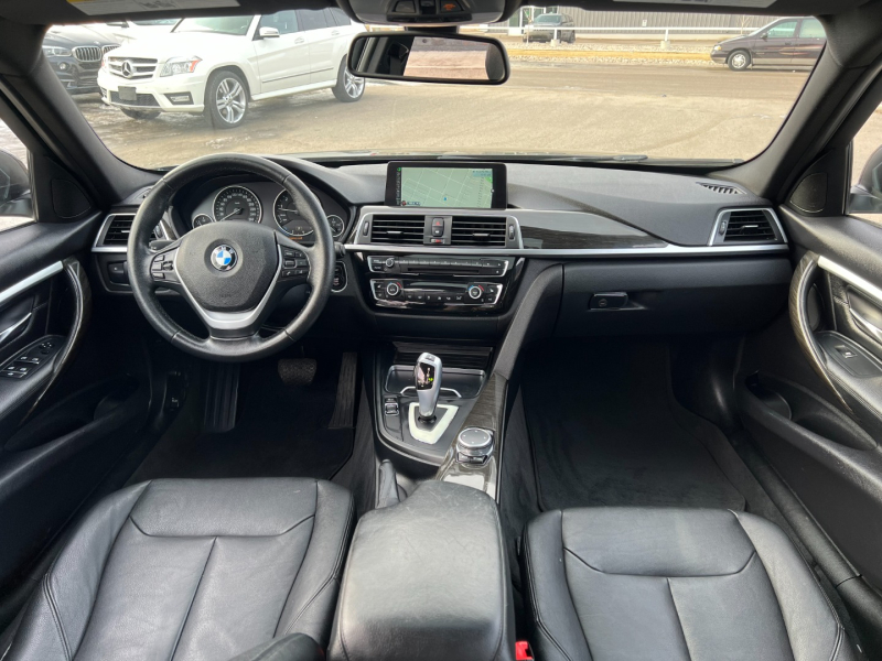BMW 3-Series 2016 price $21,995