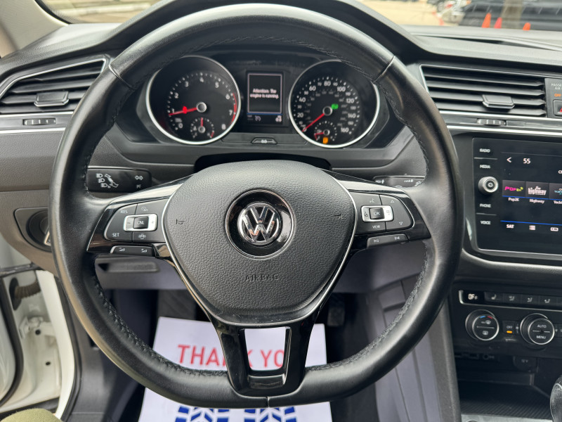Volkswagen Tiguan 2019 price $13,998