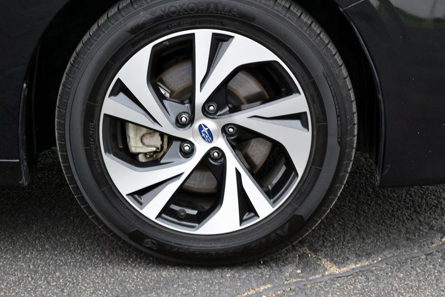 Subaru Legacy 2022 price $18,500