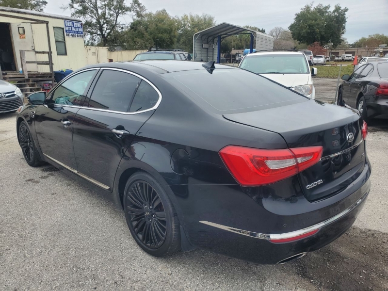 Kia Cadenza 2015 price $1,800