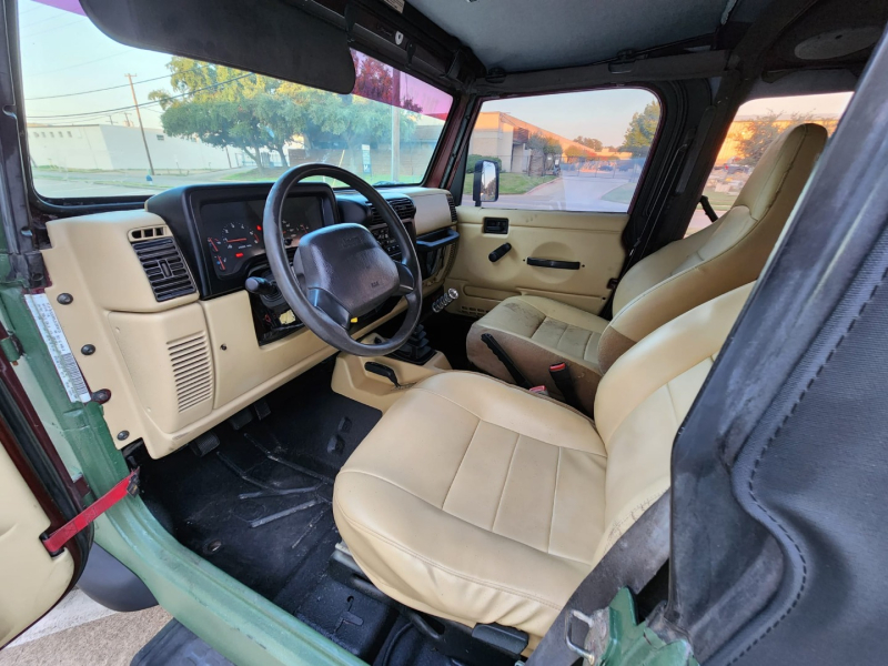 Jeep Wrangler 2001 price $8,999 Cash
