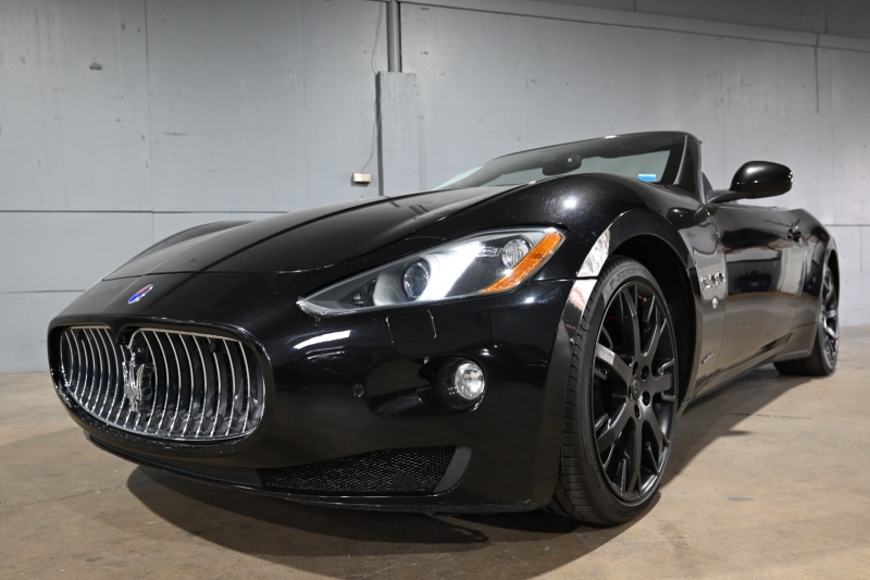 Maserati GranTurismo Convertible 2013 price $25,999 Cash