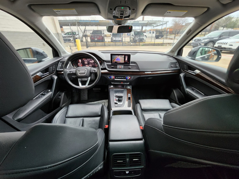 Audi Q5 2019 price $21,999 Cash