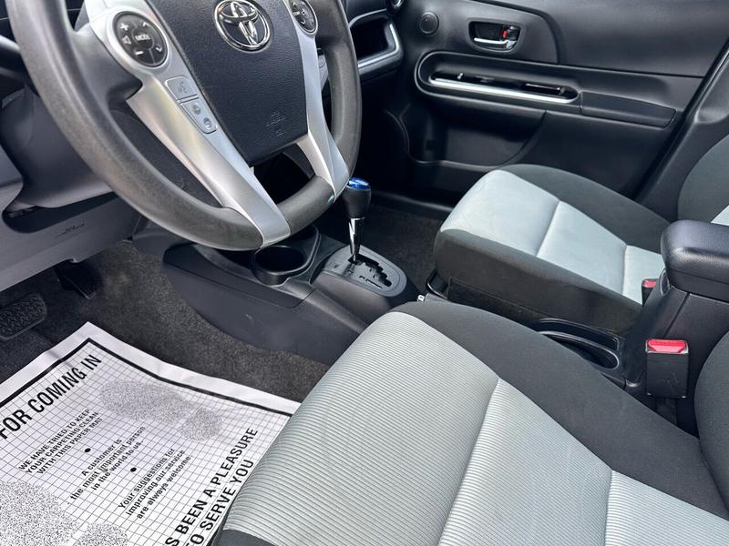 Toyota Prius c 2016 price $7,995