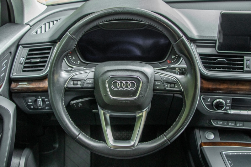 Audi Q5 2018 price $17,600