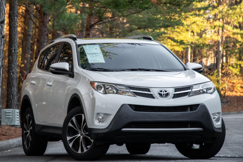 Toyota RAV4 2015 price $17,475