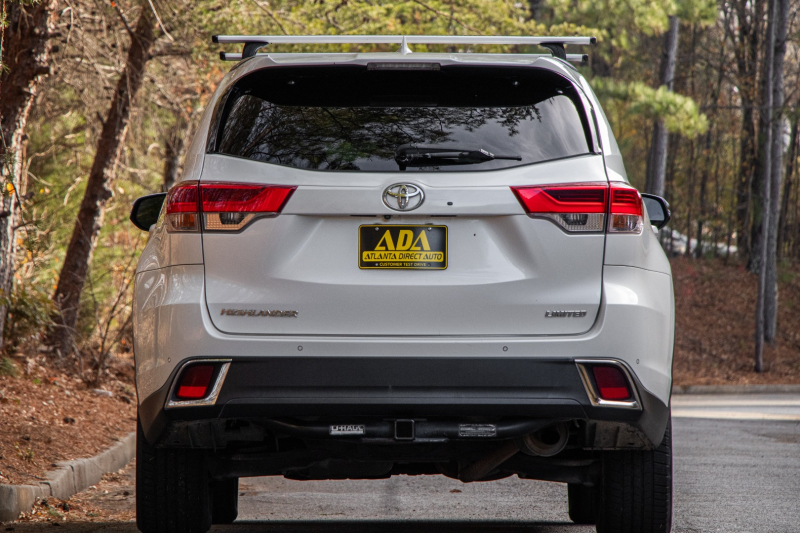Toyota Highlander 2018 price $28,599